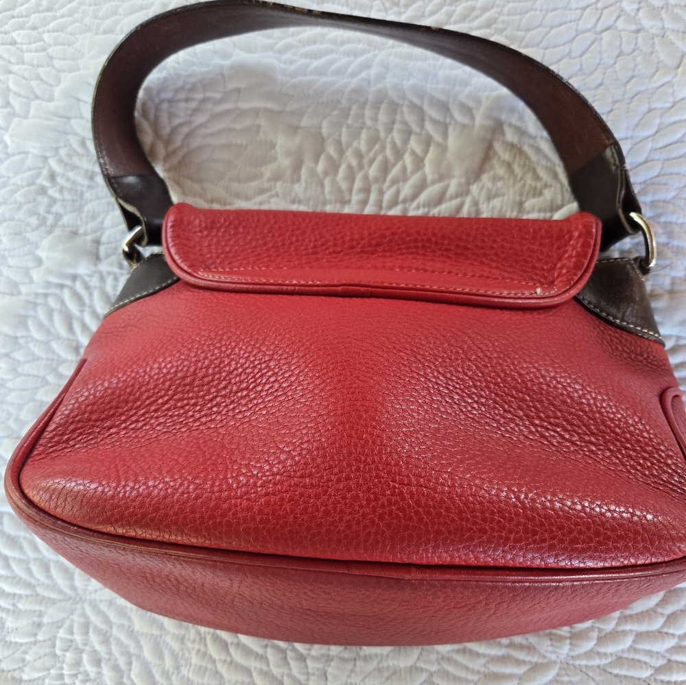 Vintage Classic Dooney & Bourke Red Leather Shoulder Bag Brown Trim - Picture 3 of 15